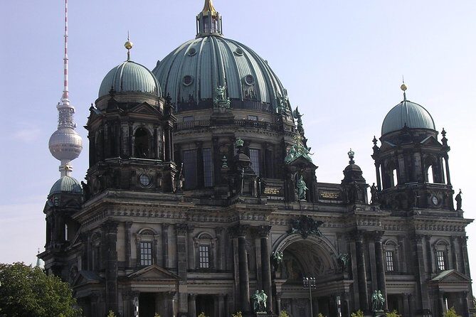 Berlin Highlights Private Guided Walking Tour - Why this Berlin highlights tour works better on foot