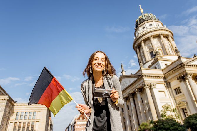 Berlin Highlights Self guided scavenger hunt and Walking Tour - Alexanderplatz Start Point: Easy to Find, Easy to Return