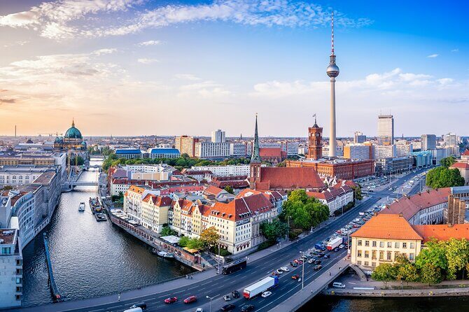 Berlin Highlights Self guided scavenger hunt and Walking Tour - Price and Value: When $17.38 per Group Makes Sense