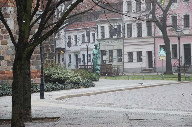 Berlin: Historic Center Walking Tour with a Real Berliner - Key things to know before you walk Berlin Mitte
