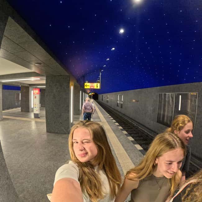 Berlin: History and Sightseeing with Kids (Free for Kids) - Price and value: what $57 buys for a 2-hour family tour