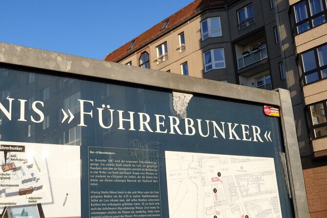 Berlin History Walking Tour with a French-Speaking Guide - Unter Den Linden and Bebelplatz: reading Berlin’s layers like a timeline