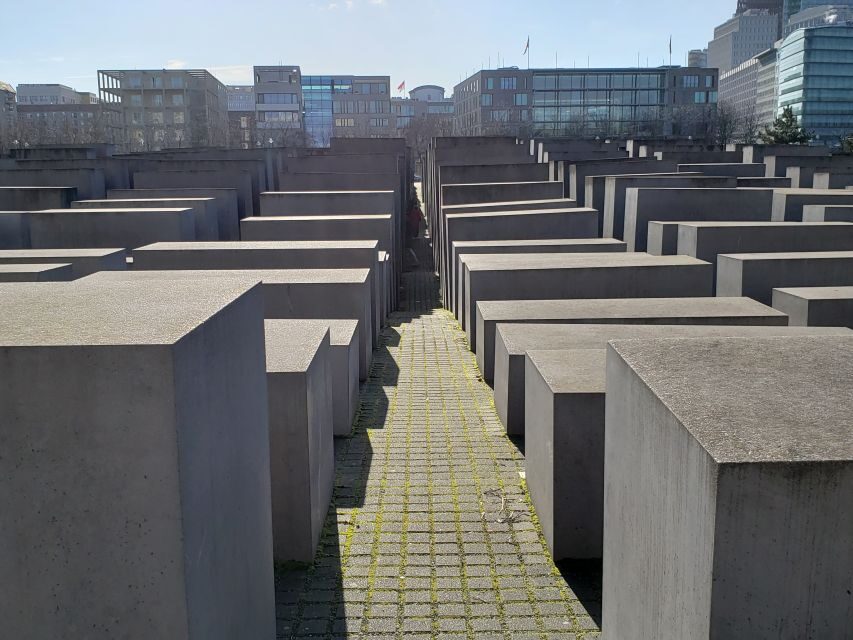Berlin: Hitler and the Third Reich - a private walking tour - Starting at Brandenburg Gate: getting your bearings fast