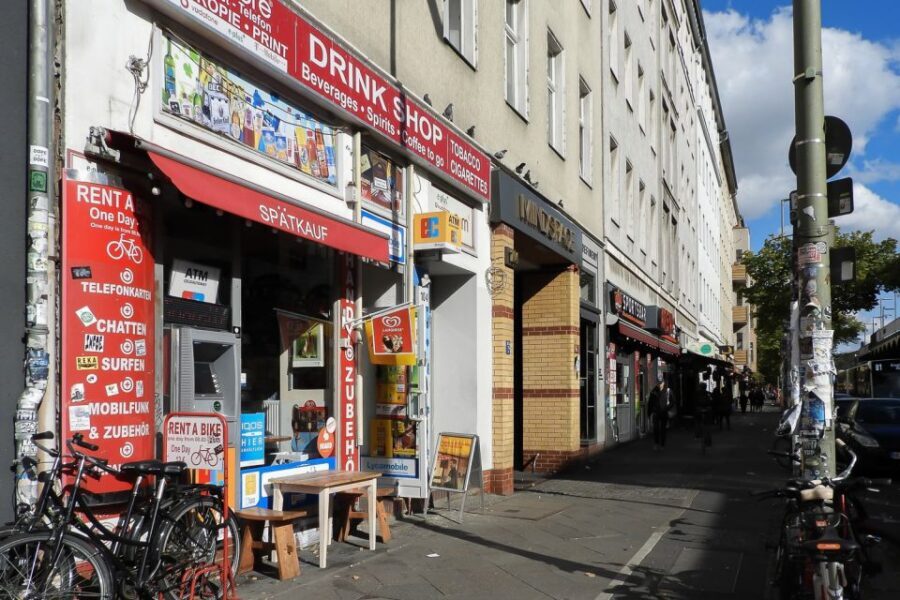 Berlin: Kreuzberg Guided Walking Evening Tour - Key highlights to look for