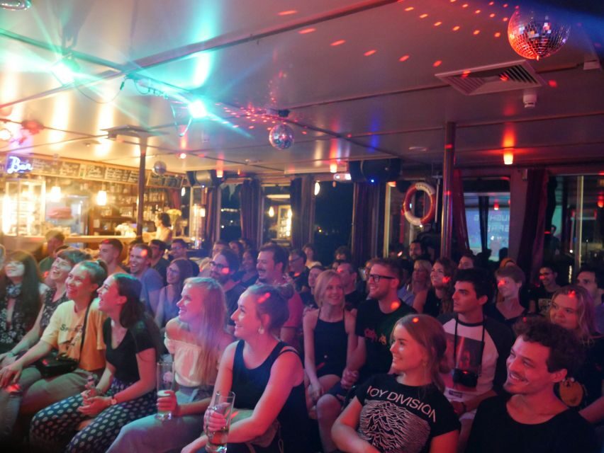 Berlin: Laughing Spree Comedy Show on a Boat - From Doors at 8pm to Showtime: The Evening Rhythm