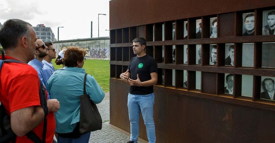 Berlin: Muro,Guerra Fría y Museo de la Stasi - Key highlights worth your time