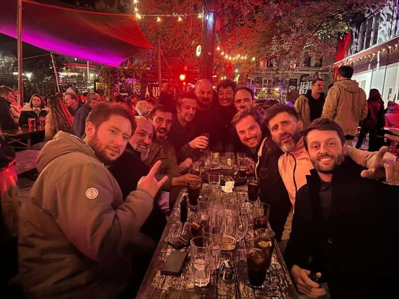 Berlin Night PubCrawl Shots and Party! - The 4-hour party rhythm (and why it works)
