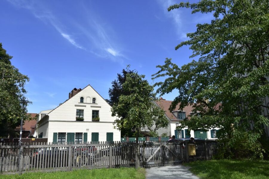 Berlin: Old Neukölln Private Walking Tour - Key points to know before you go