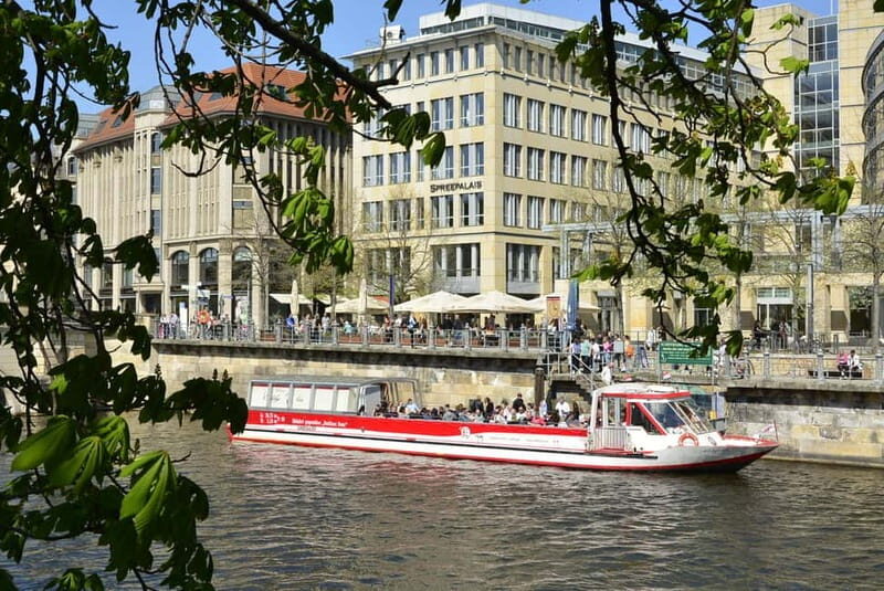 Berlin: Panoramic Boat Tour with Bilingual Audio Guide - The 1-hour route: what you’ll see from the water