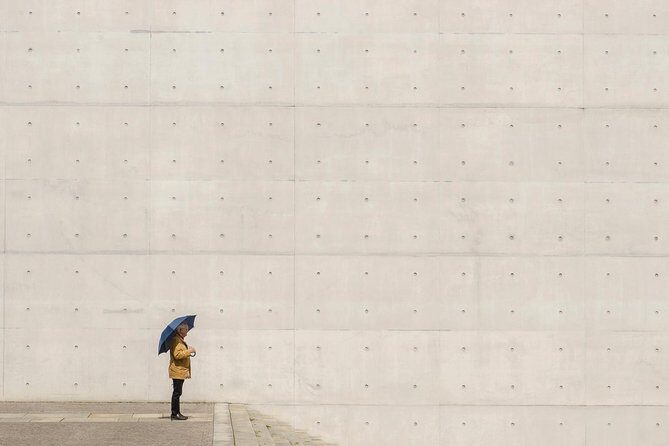 Berlin Photography Masterclass - Private Photography Lesson - Small-Group Instruction: Why Max 4 Travelers Matters After Dark