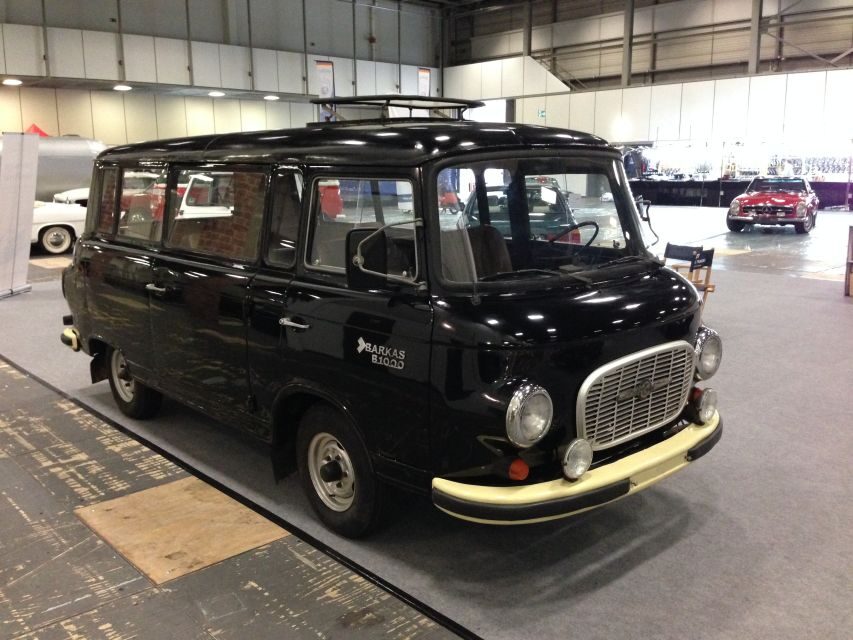 Berlin: Private 2-Hour Sightseeing Tour in Classic GDR Van - What to bring: weather-ready and rules-friendly