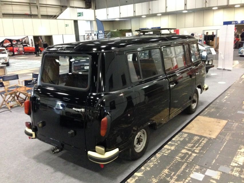 Berlin: Private 2-Hour Sightseeing Tour in Classic GDR Van - The 2-hour Berlin loop: Brandenburg Gate to Potsdamer Platz