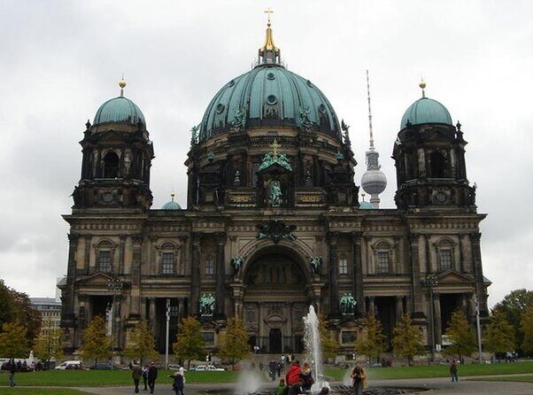 Berlin Private Custom 3-Hour Tour by Car - Why This 3-Hour Private Car Tour Works So Well in Berlin