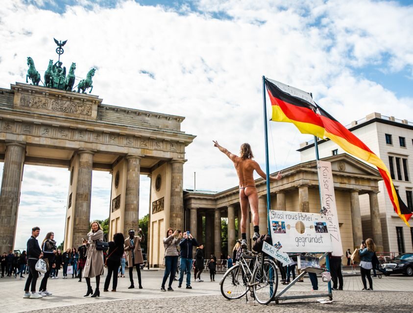 Berlin: Private Custom Tour with a Local – Icons & Gems - Private Berlin with a local friend-energy