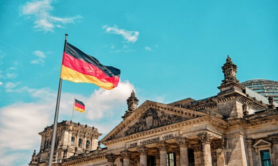 Berlin: Private Custom Tour with a Local – Icons & Gems - Group size and vibe: private, small, and easy to talk with