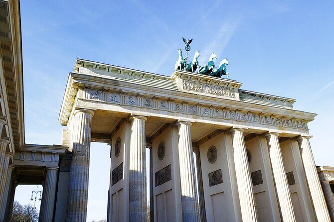 Berlin: Private Highlights Walking Tour with Local Guide and Hotel pickup - Price and Value: What $174.60 Buys You