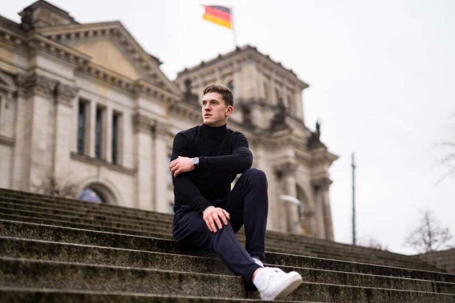 Berlin: Private Photo Session with Professional Photographer - The Brandenburg Gate and Reichstag option (if your package includes it)