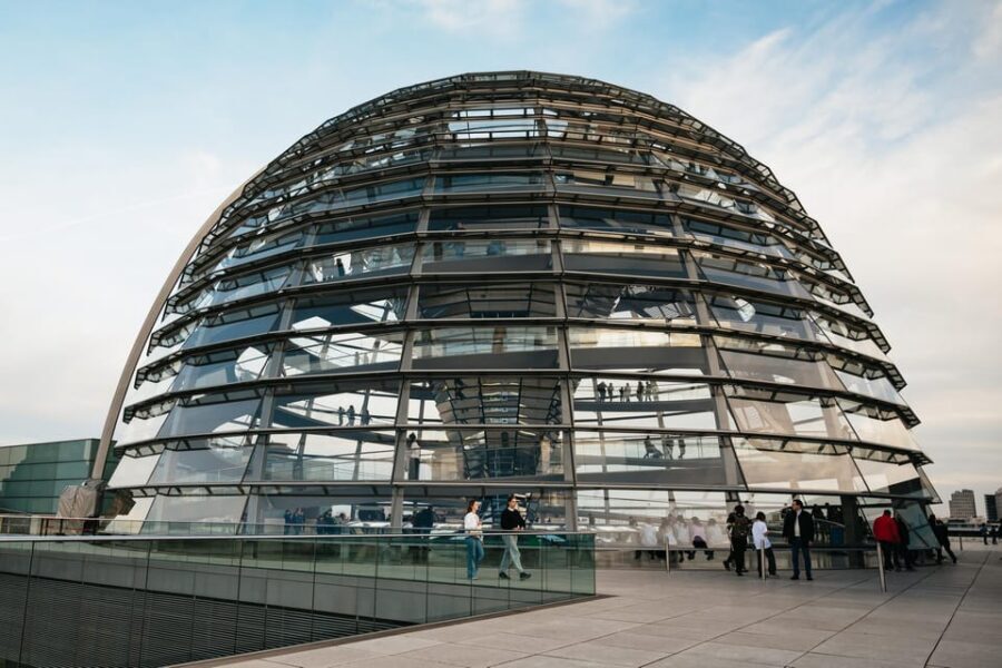 Berlin: Reichstag, Dome and Government District Guided Tour - Reichstag history explained in everyday terms
