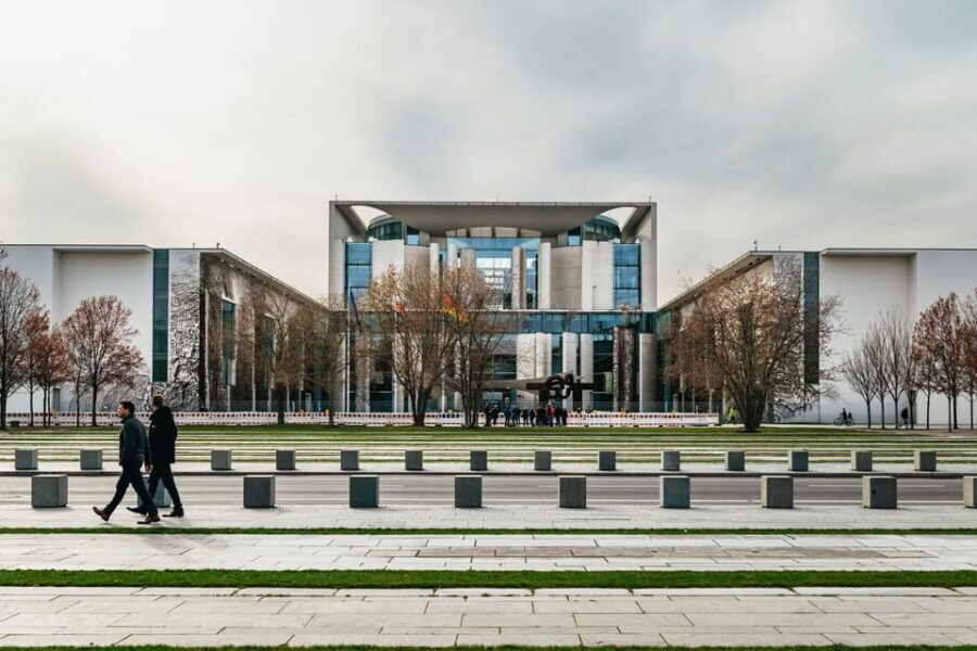 Berlin: Reichstag, Dome and Government District Guided Tour - The Plenarsaal visit: where the debates happen