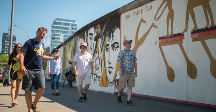 Berlin Reunited and Revived! 3-Hour Alternative Tour - A 3-Hour Route Through Berlin’s After-the-Wall Transformation