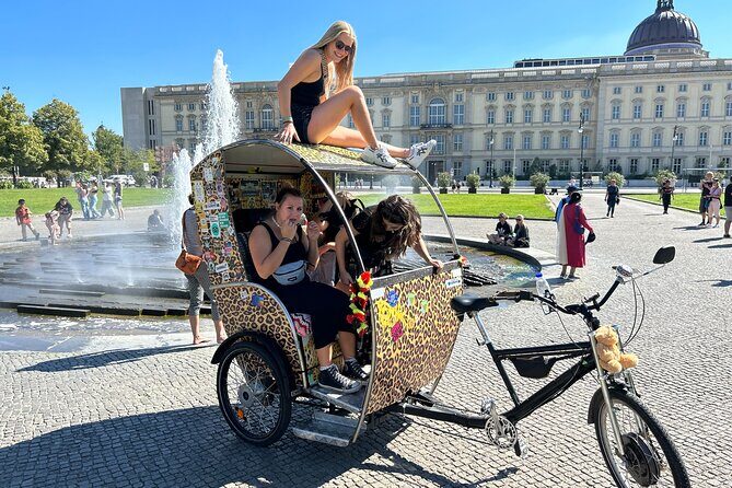 Berlin Rickshaw Tours Historical & Photo City Tour 120min - Sightseeing - Practical tips to make the most of every stop