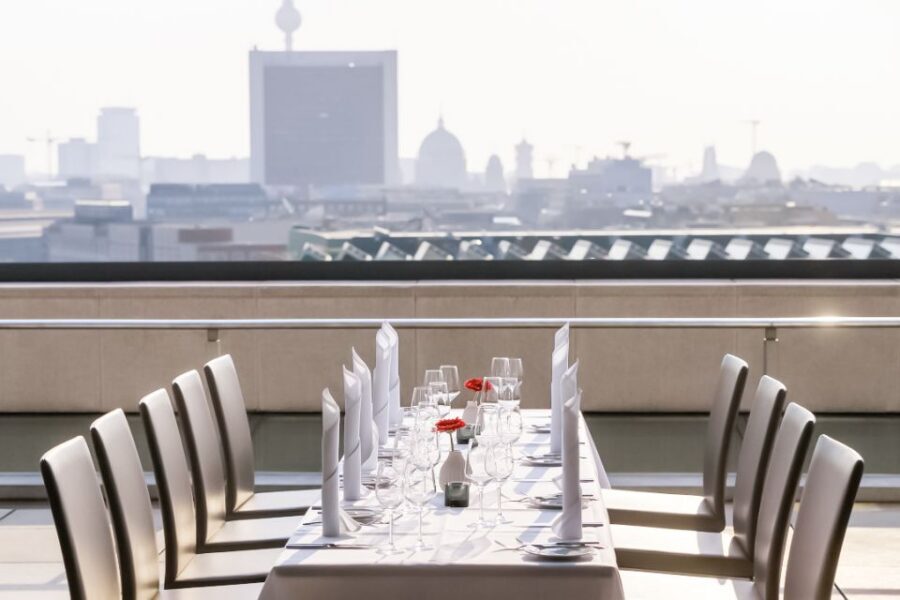 Berlin: Rooftop Dinner at the Käfer Restaurant Reichstag - Rules that actually matter before you go