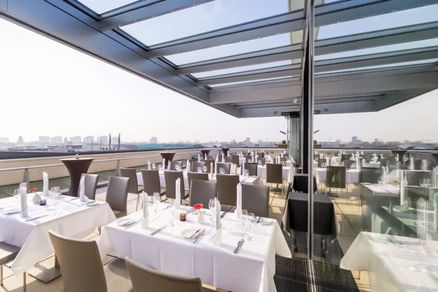 Berlin: Rooftop Dinner at the Käfer Restaurant Reichstag - Berlin skyline from the Reichstag dome: what makes this dinner feel special