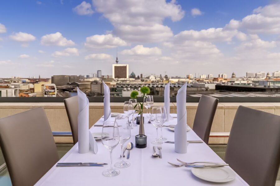 Berlin: Rooftop Lunch at the Reichstag's Käfer Restaurant - Rooftop lunch at the Reichstag: why this is a smart Berlin “wow” meal