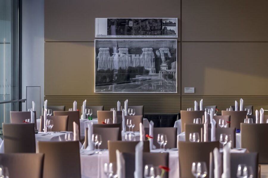 Berlin: Rooftop Lunch at the Reichstag's Käfer Restaurant - Getting there and passing security without losing your calm