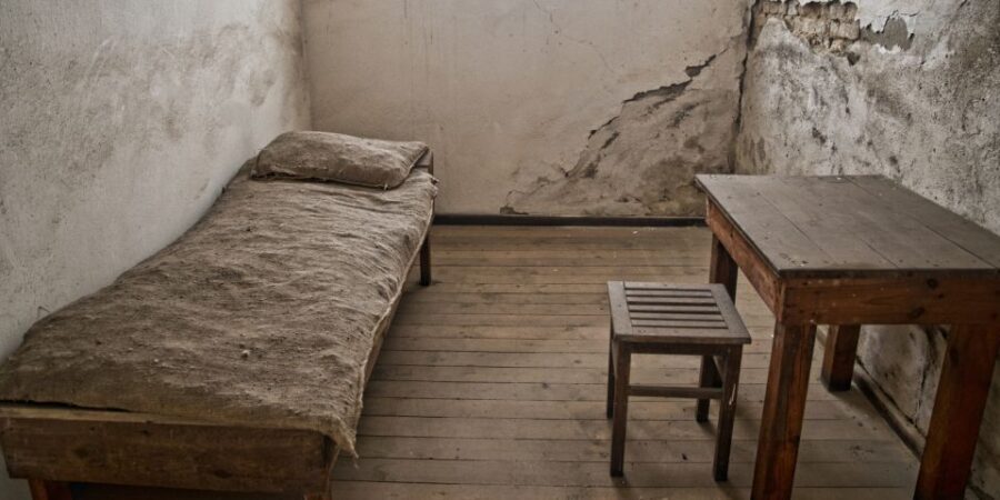 Berlin: Sachsenhausen Concentration Camp and Potsdam Tour - Potsdam: from Slavic origins to royal power and gardens