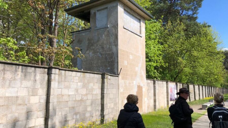Berlin: Sachsenhausen Concentration Camp Guided Tour - The Jewish sector: barracks you can walk through