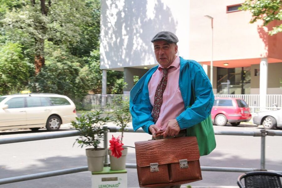 Berlin: Schillerkiez and Rollberg Walking Tour - Captain from Köpenick: How a Famous Berlin Story Connects Here