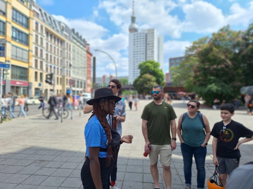 Berlin: Secrets of Berlin Bike Tour - Tacheles and the Späti culture break: art meets everyday Berlin