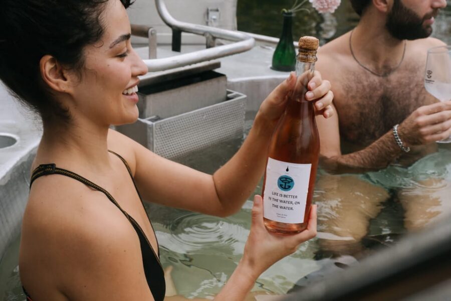 Berlin: Self-drive hot tub boat experience - How long you’ll be out and why arriving 30 minutes early helps