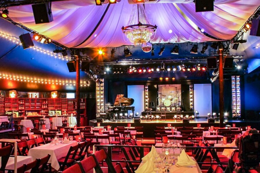 Berlin: Show at the Tipi am Kanzleramt - Price and value: is $43 a good deal for this kind of night?