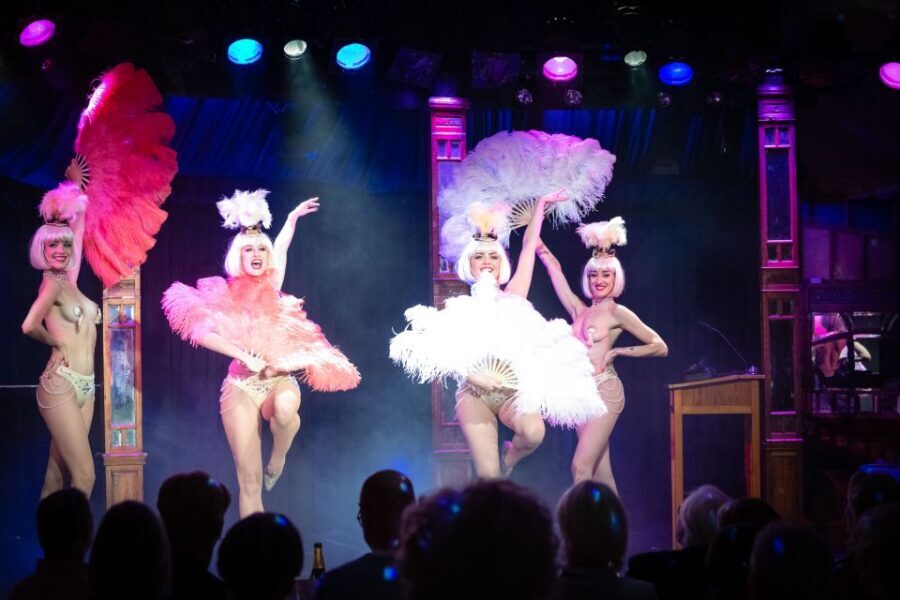 Berlin: Showgirls of Burlesque Show - The show program: burlesque, cabaret, comedy, and acrobatics