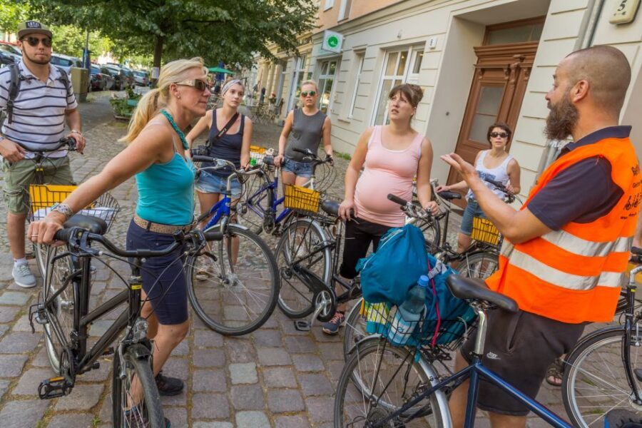 Berlin: Sights and Highlights Bike Tour with a Local Guide - Past Brandenburg Gate and the Reichstag Area: Seeing Old Drama Up Close
