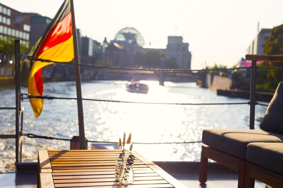 Berlin: Sightseeing Boat Tour on the Spree for Families - Quick hits before you board
