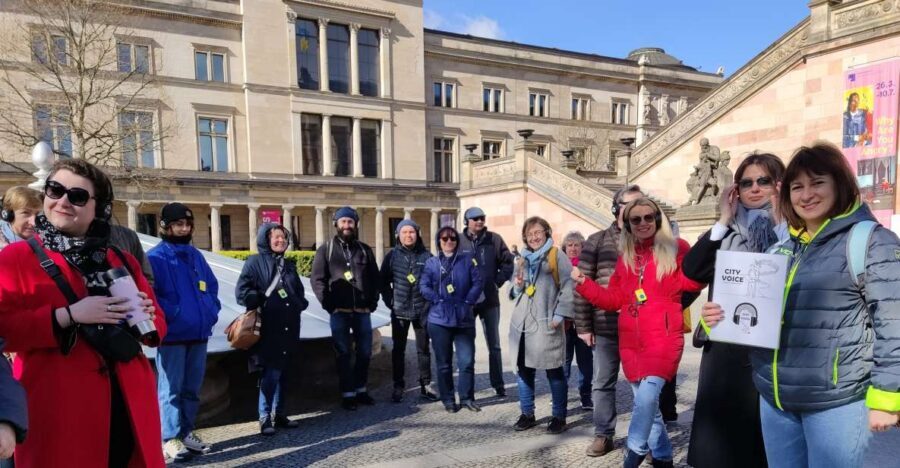 Berlin Sightseeing Musical-Historical Walking Tour - Meeting at Alte Nationalgalerie and keeping the pace right