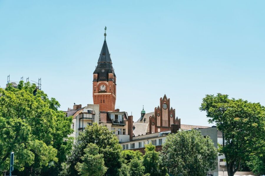 Berlin: Spree Boat Tour to Müggelsee - The one thing to check before you go: language on the commentary
