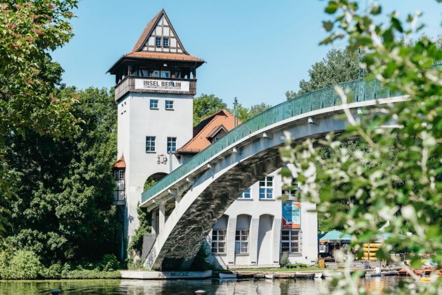 Berlin: Spree Boat Tour to Müggelsee - Price and what your $25 really buys