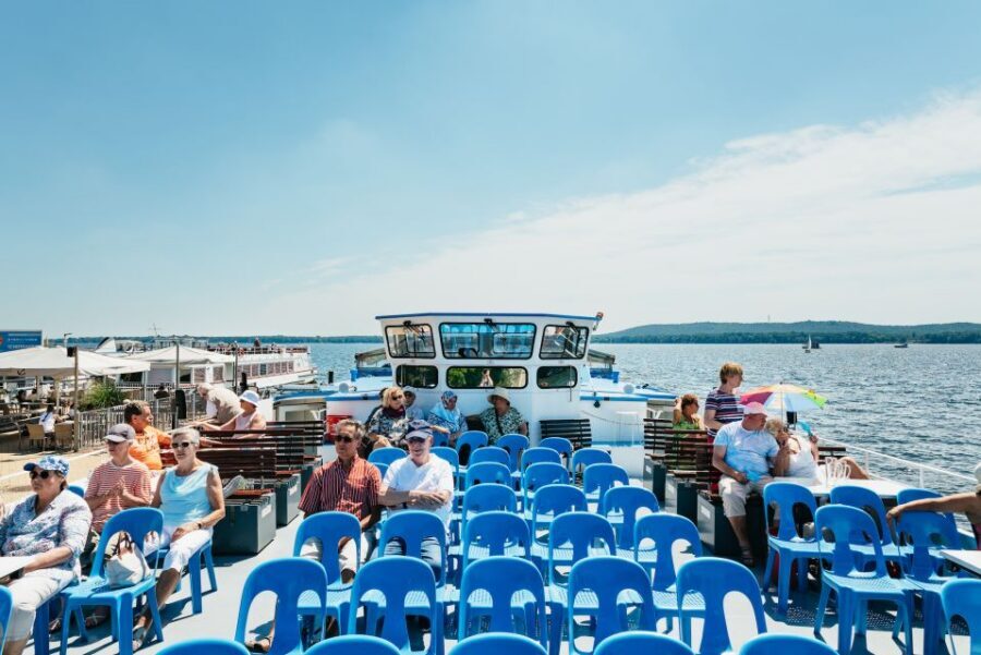 Berlin: Spree Boat Tour to Müggelsee - Köpenick and the Captain of Köpenick statue: history you can see fast