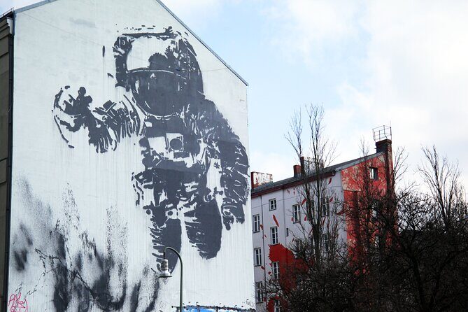 Berlin Street Art & Graffiti Walking Tour - Meeting Point and Timing: A Calm 12:00 Start in Central Berlin