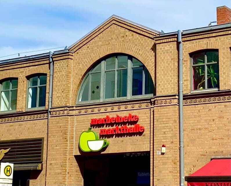 Berlin: Street Food Tour with 10 Tastings - Stop 3: Hermannplatz bistro moment in the Kreuzberg mix