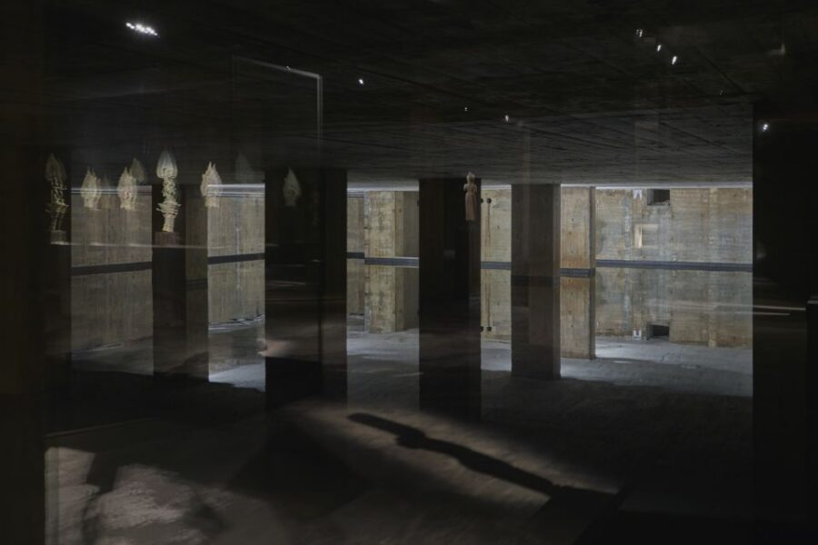 Berlin: The Feuerle Collection Meditation Experience - The contemporary works: Kapoor, Iglesias, Fuss, Zeng Fanzhi, Byars, Araki