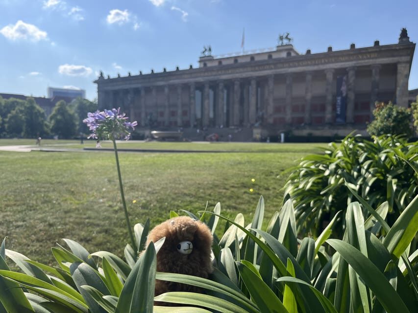 Berlin: Third Reich and World War II Private Guided Tour - Soviet War Memorial Tiergarten: Berlin changes hands
