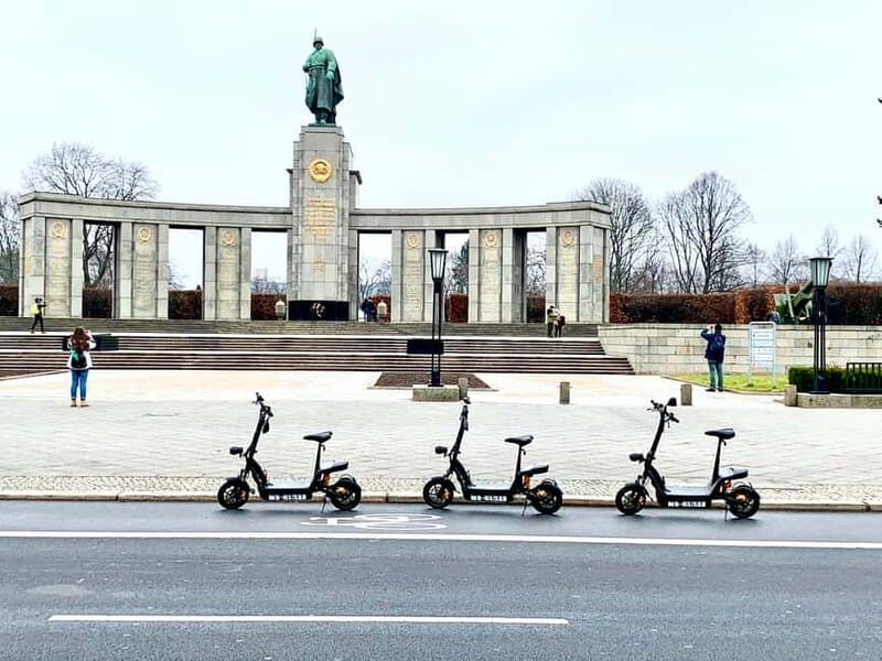 Berlin: Thrilling E-Scooter Adventure Tour - The route: famous sights plus stops that help you see the city’s contrasts