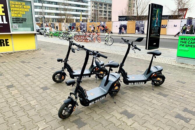 Berlin: Ultimate E-Scooter Adventure Tour - Helmet, English Guide, and Small-Group Reality