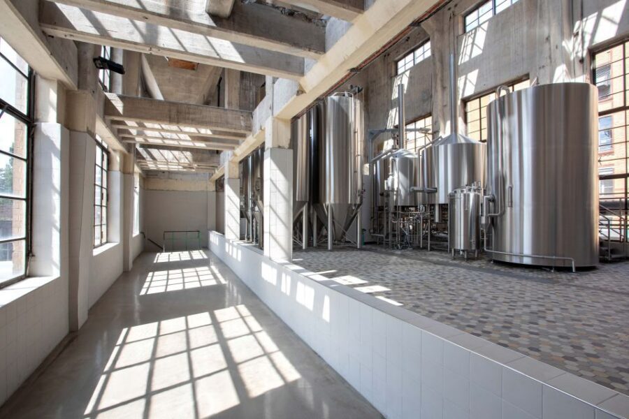 Berlin: Vagabund Brauerei Beer Tasting & Guided Brewery Tour - Entering Vagabund Kesselhaus without overthinking it
