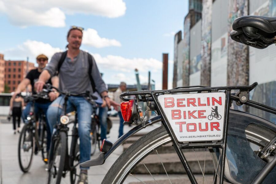 Berlin Wall History Small Group Cycling Tour - Key points before you pedal